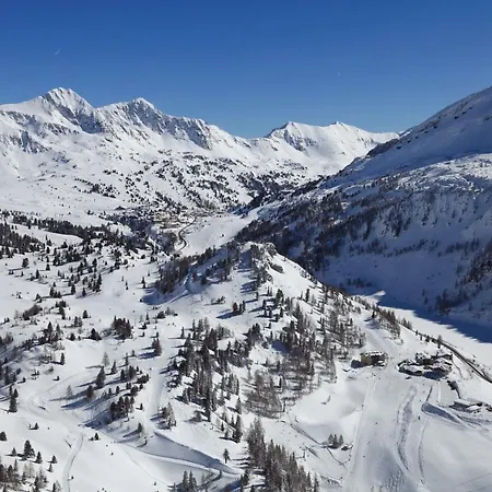 & Gloecknerin Appart hôtel 4*