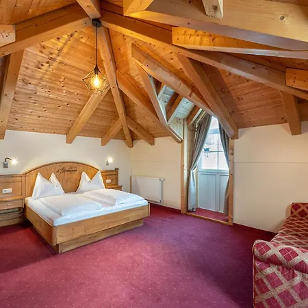Appartement&suiten Glöcknerin Aparthotel 4*