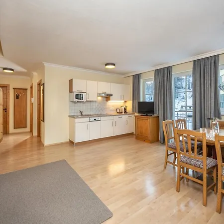 Aparthotel Appartement&suiten Glöcknerin